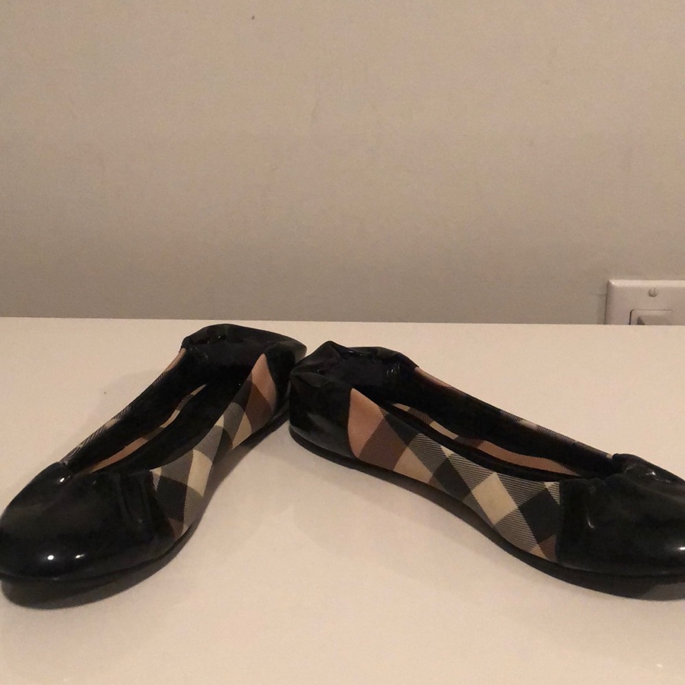 Burberry flats - Picture 3 of 3